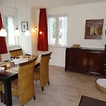 Im Hollandhaus